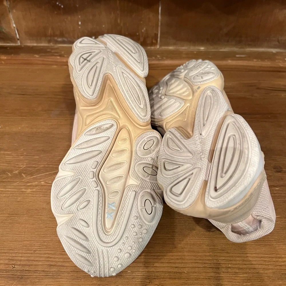 Women’s Adidas Oswego AdiPreme Sneakers Shoes Beige Tan Light Pink Size 7